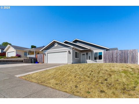 1818 GARFIELD ST North Bend OR 97459