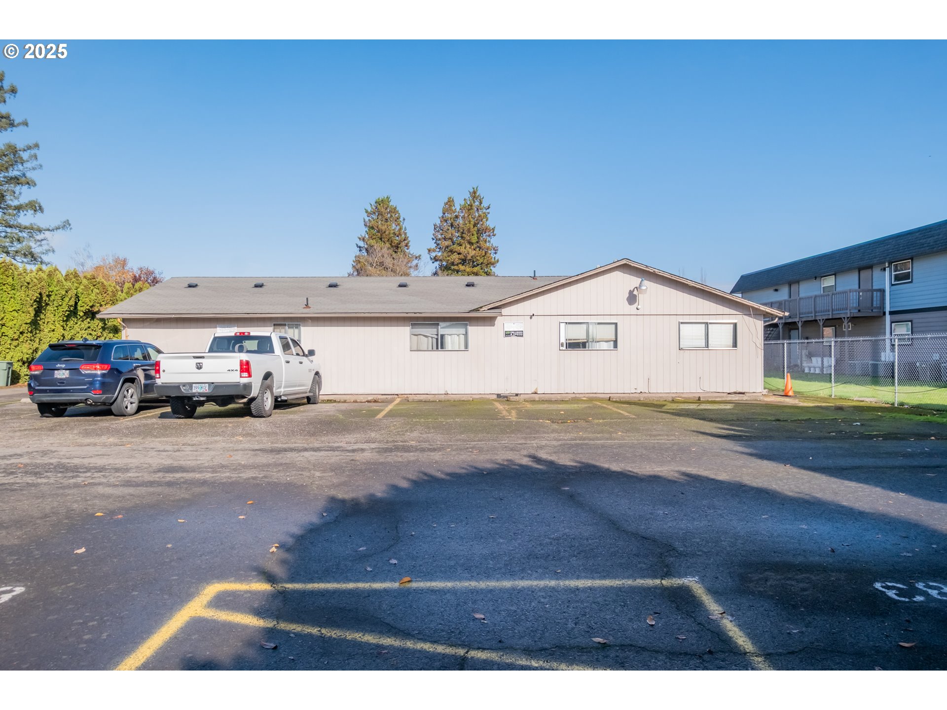 Salem, Oregon 97301, United States, 4 Bedrooms Bedrooms, ,2 BathroomsBathrooms,Residential,Active,242503