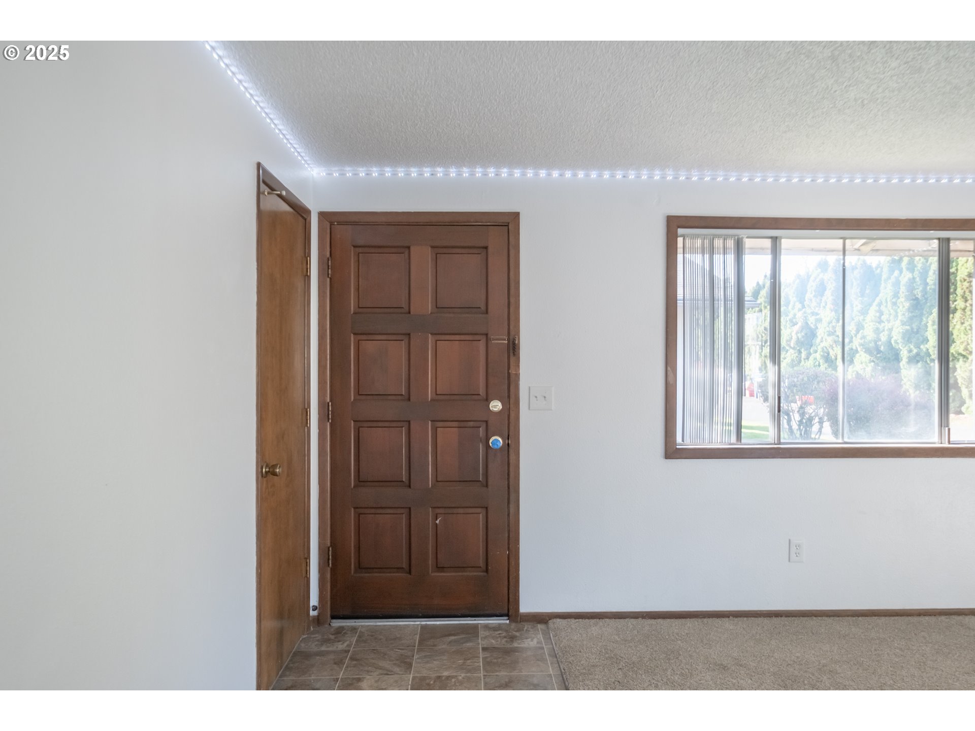 Salem, Oregon 97301, United States, 4 Bedrooms Bedrooms, ,2 BathroomsBathrooms,Residential,Active,242503