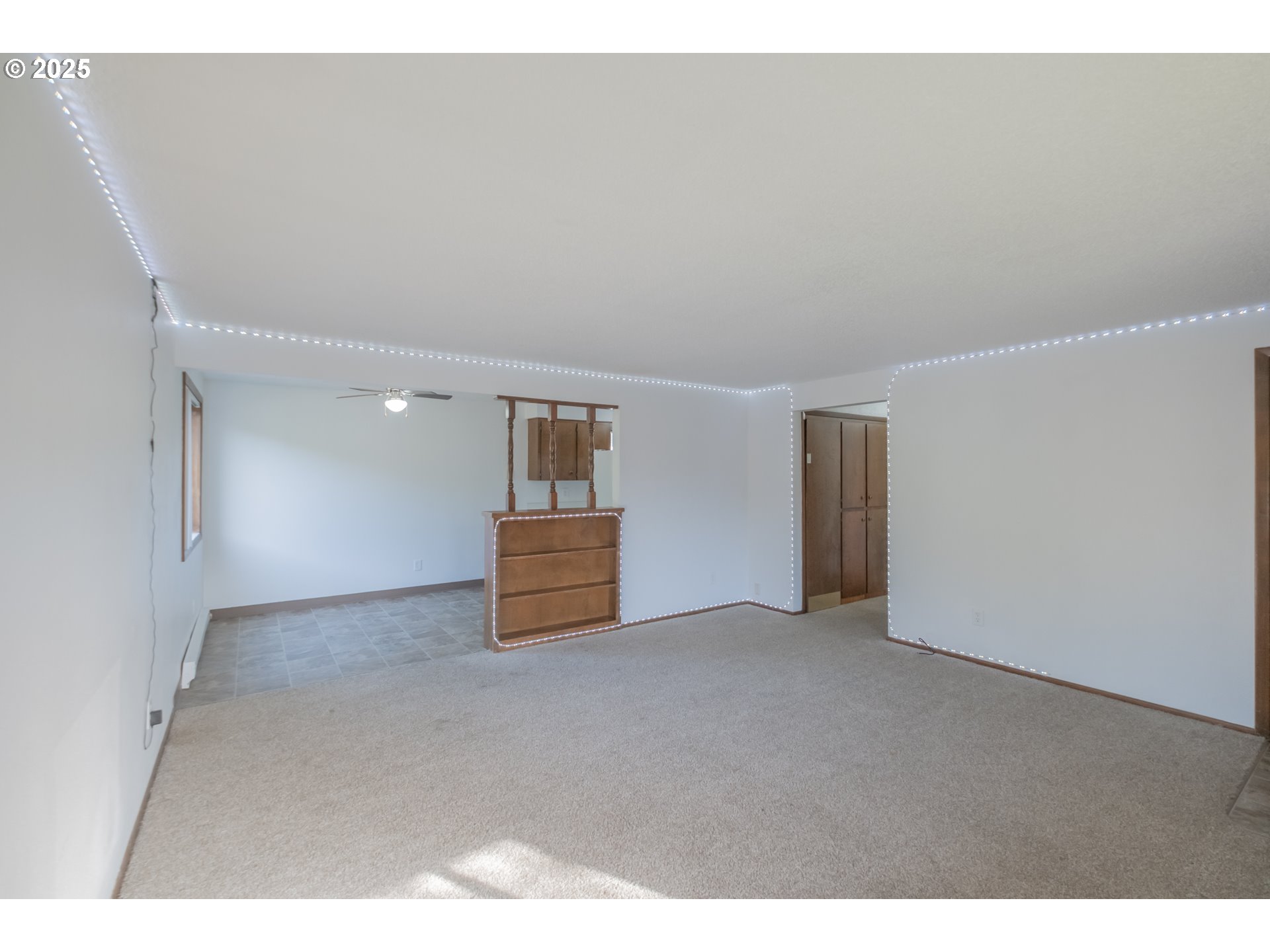 Salem, Oregon 97301, United States, 4 Bedrooms Bedrooms, ,2 BathroomsBathrooms,Residential,Active,242503