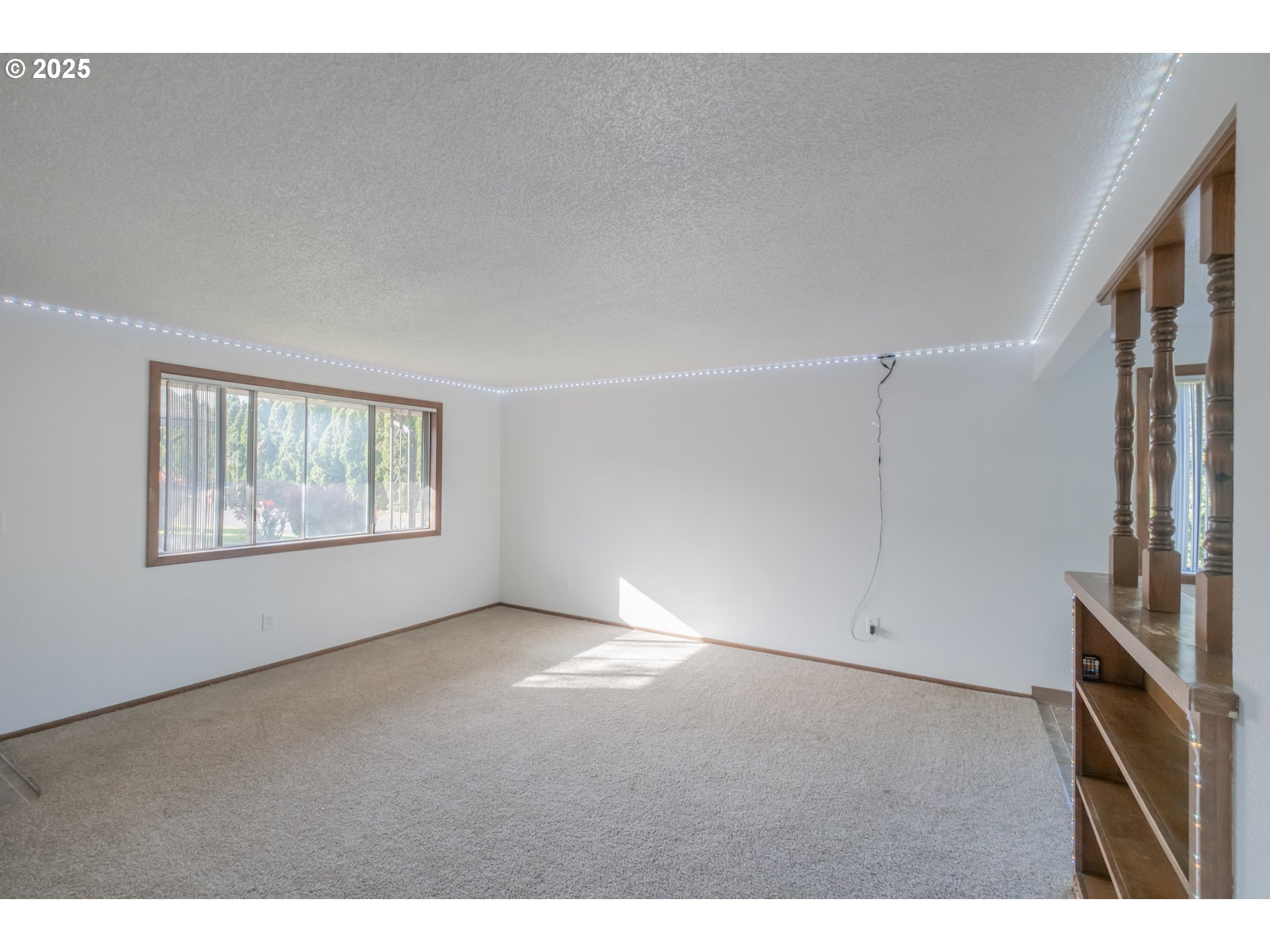 Salem, Oregon 97301, United States, 4 Bedrooms Bedrooms, ,2 BathroomsBathrooms,Residential,Active,242503