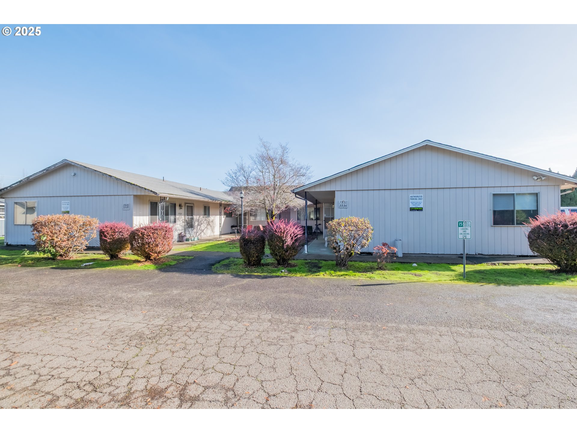 Salem, Oregon 97301, United States, 4 Bedrooms Bedrooms, ,2 BathroomsBathrooms,Residential,Active,242503