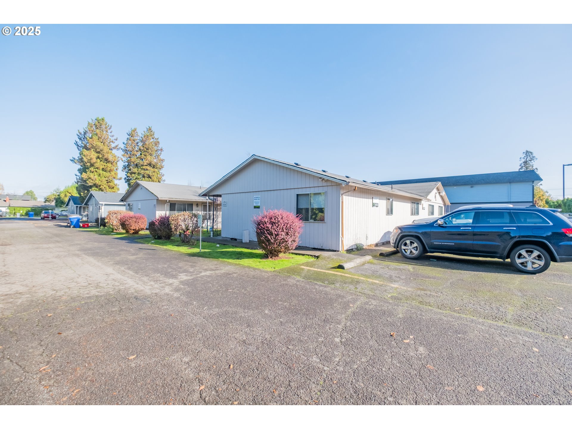 Salem, Oregon 97301, United States, 4 Bedrooms Bedrooms, ,2 BathroomsBathrooms,Residential,Active,242503