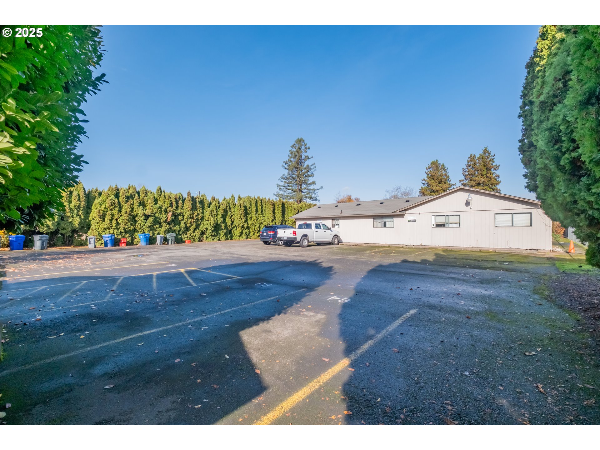 Salem, Oregon 97301, United States, 4 Bedrooms Bedrooms, ,2 BathroomsBathrooms,Residential,Active,242503