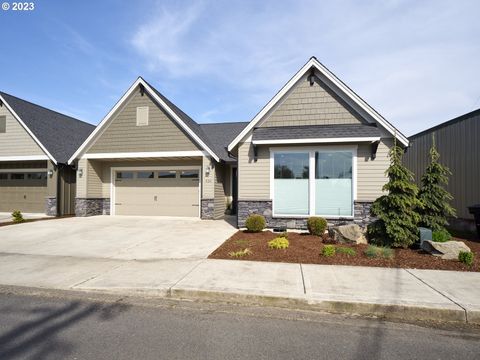 526 3RD ST Woodland WA 98674