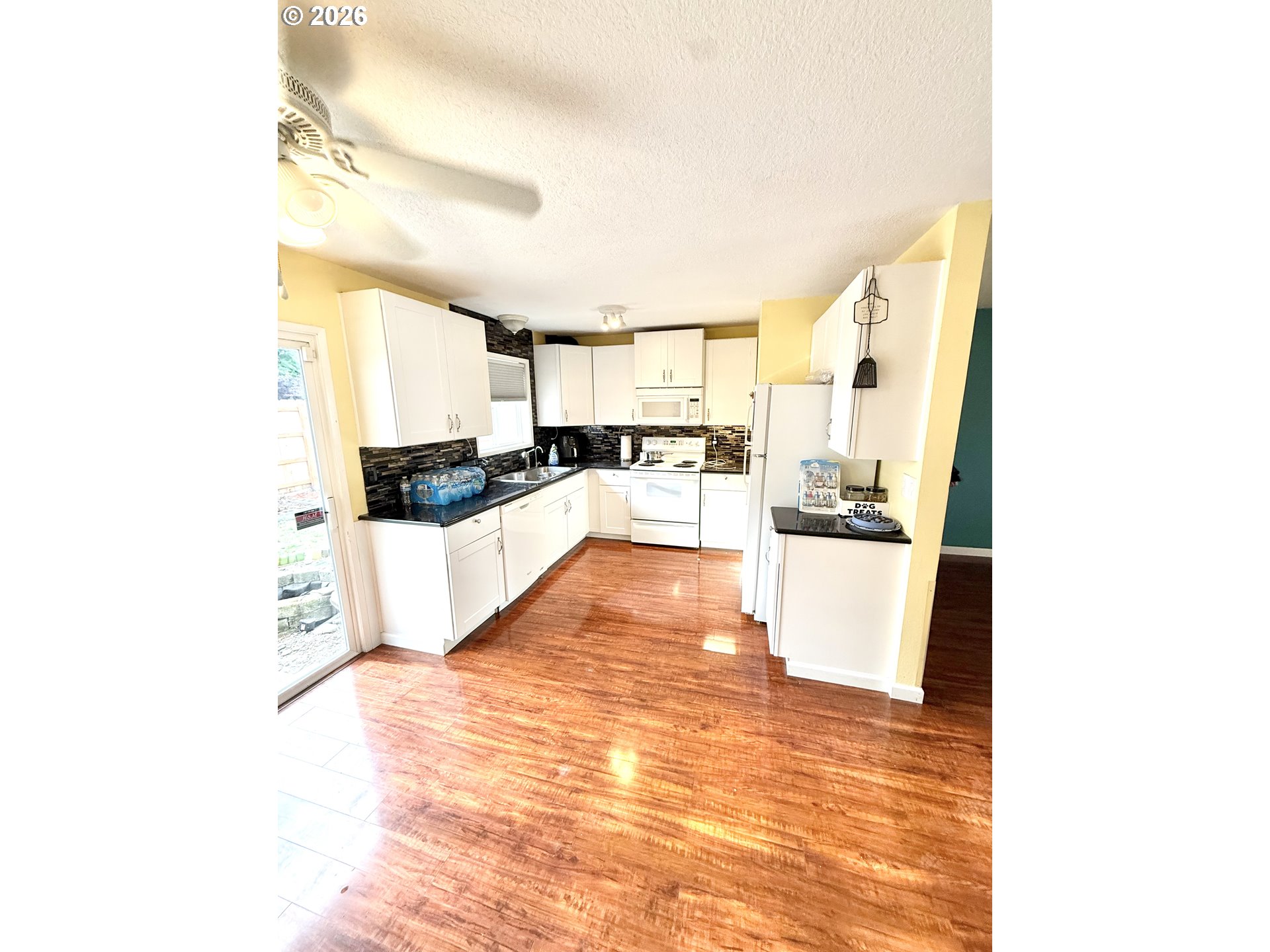 8605 NE 94TH AVE