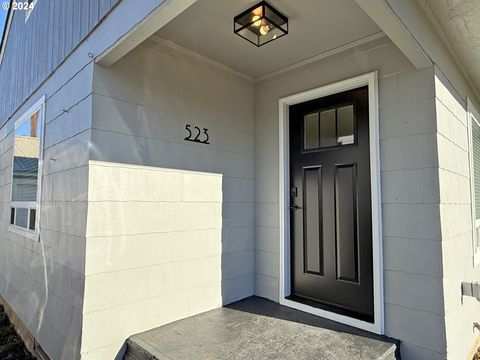 A home in Goldendale