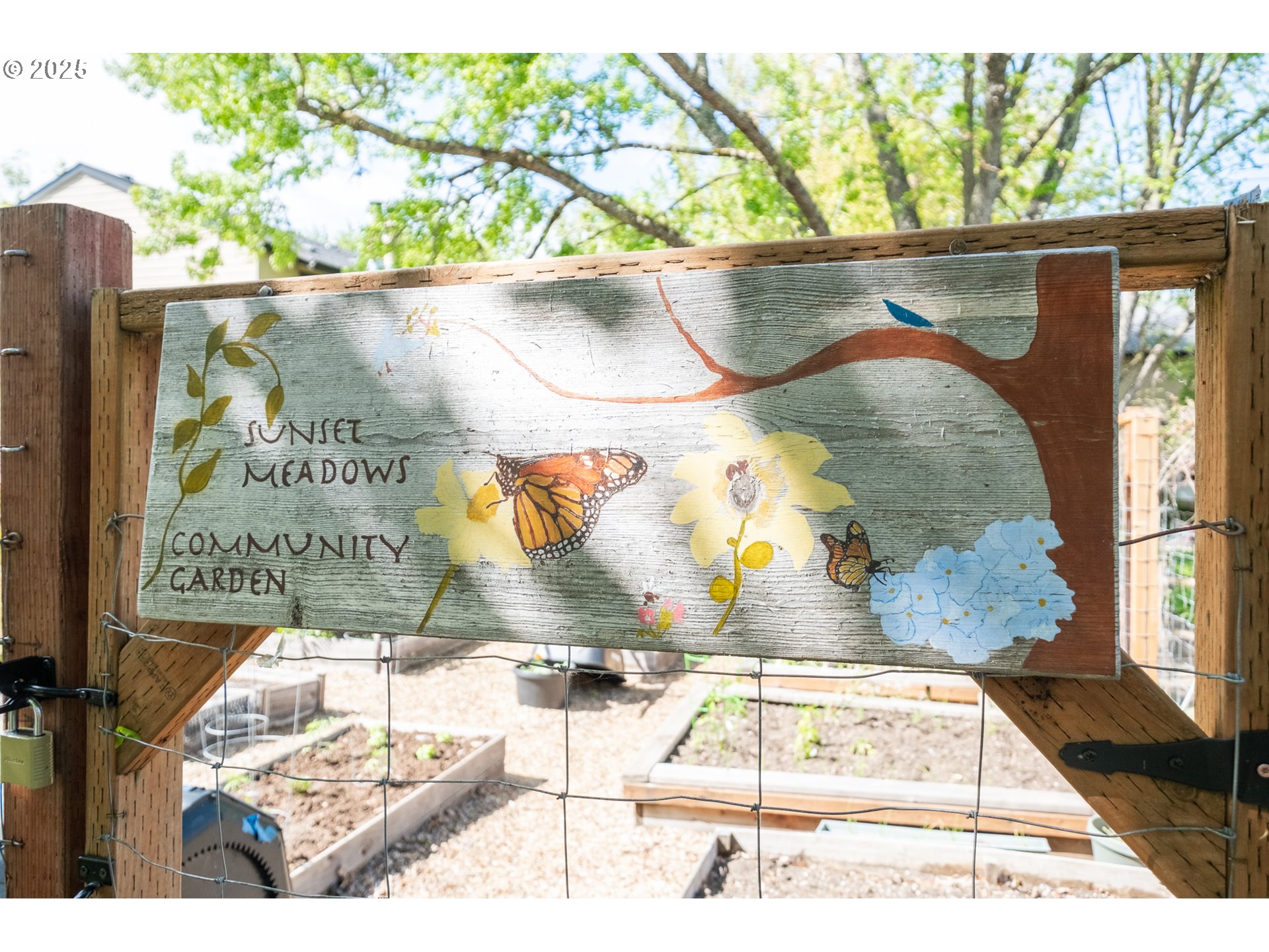 Eugene, Oregon 97402, United States, 2 Bedrooms Bedrooms, ,2 BathroomsBathrooms,Residential,Pending,125865