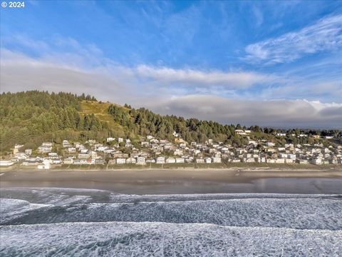 A home in Lincoln City