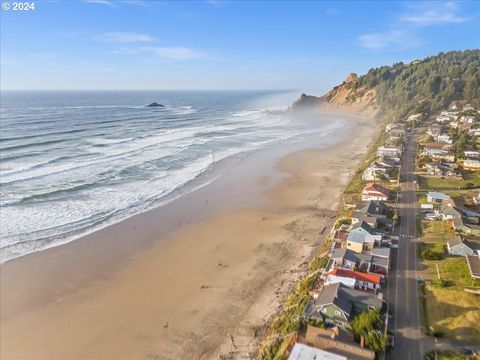 A home in Lincoln City