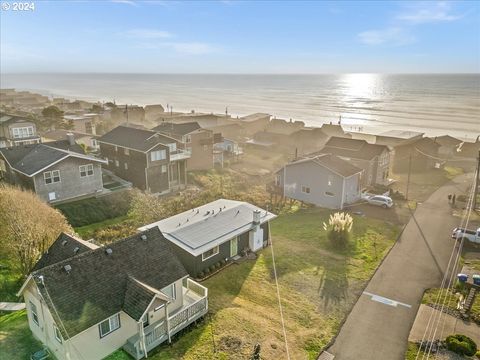 A home in Lincoln City