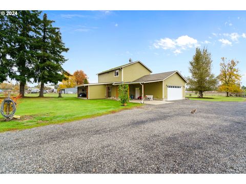 A home in Aumsville