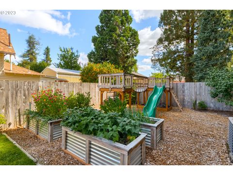 A home in Newberg