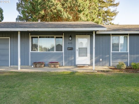 A home in Newberg