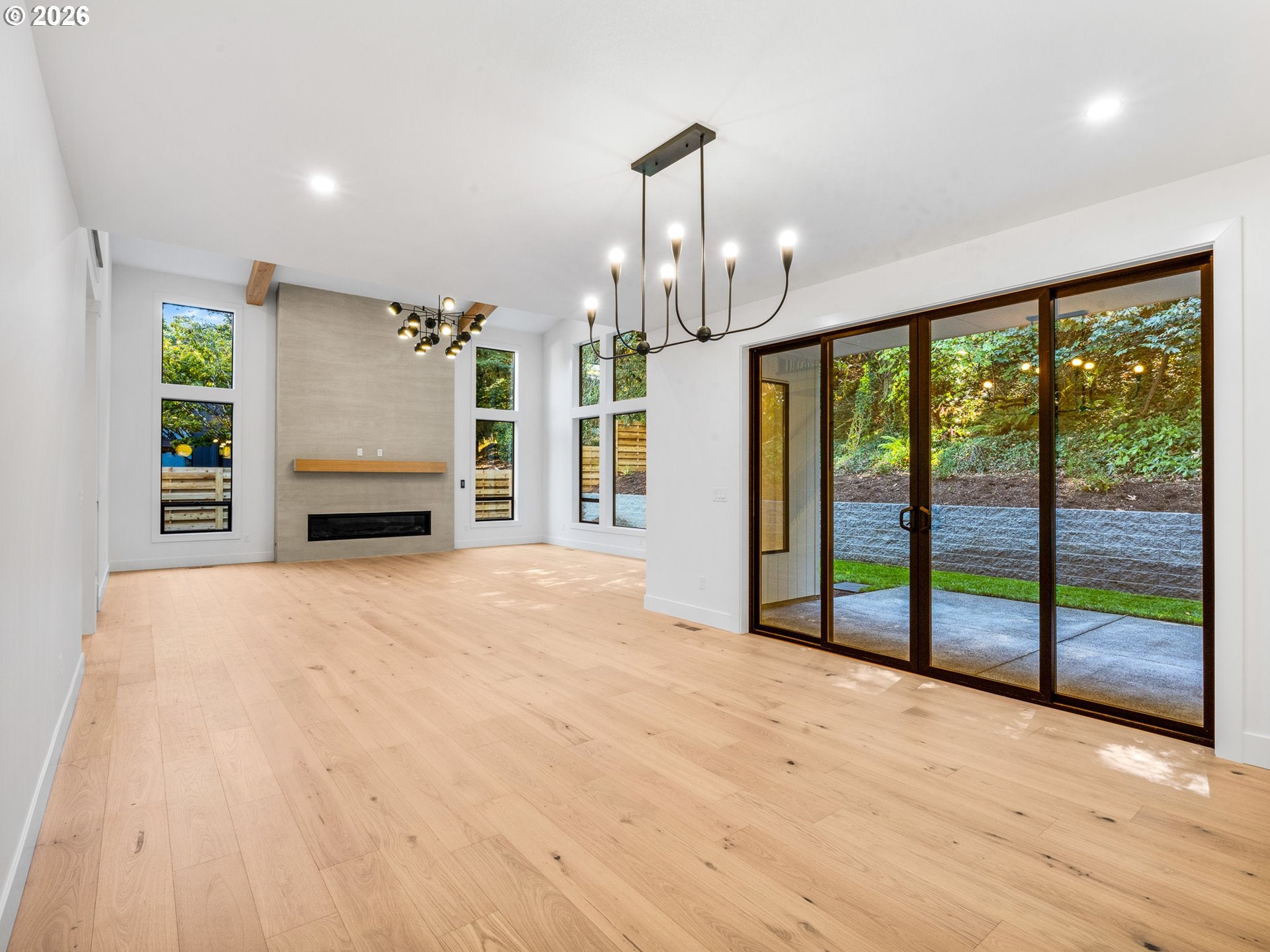 1190 Oak TER