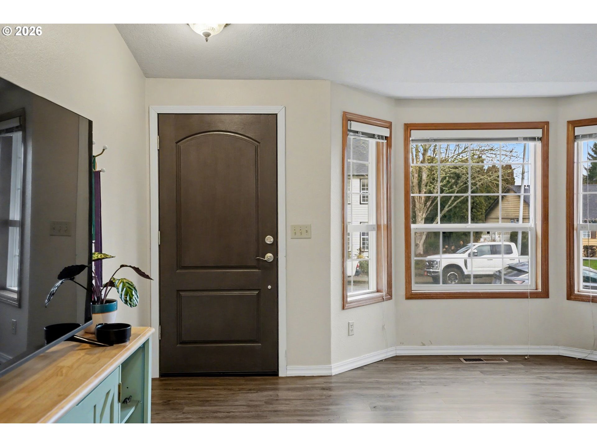 2030 WOODHAVEN CT NW