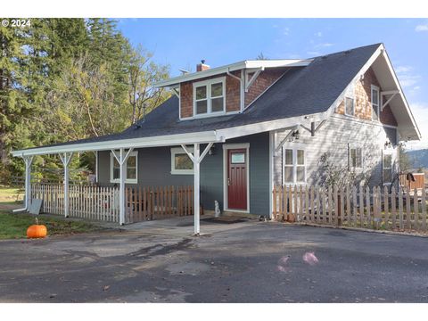 A home in Coos Bay