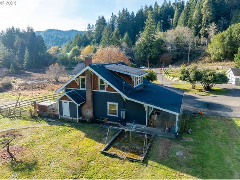 A home in Coos Bay