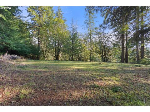 A home in Coos Bay