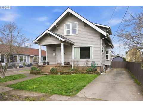 8243 NE HASSALO ST Portland OR 97220
