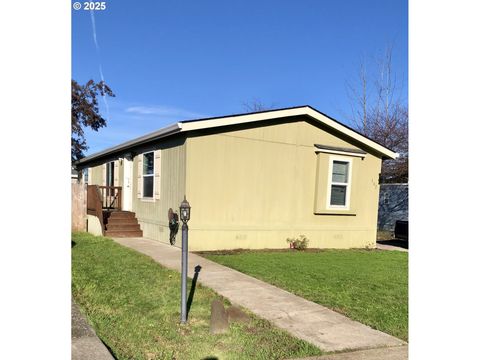 1415 S BERTELSEN RD 143 Eugene OR 97402