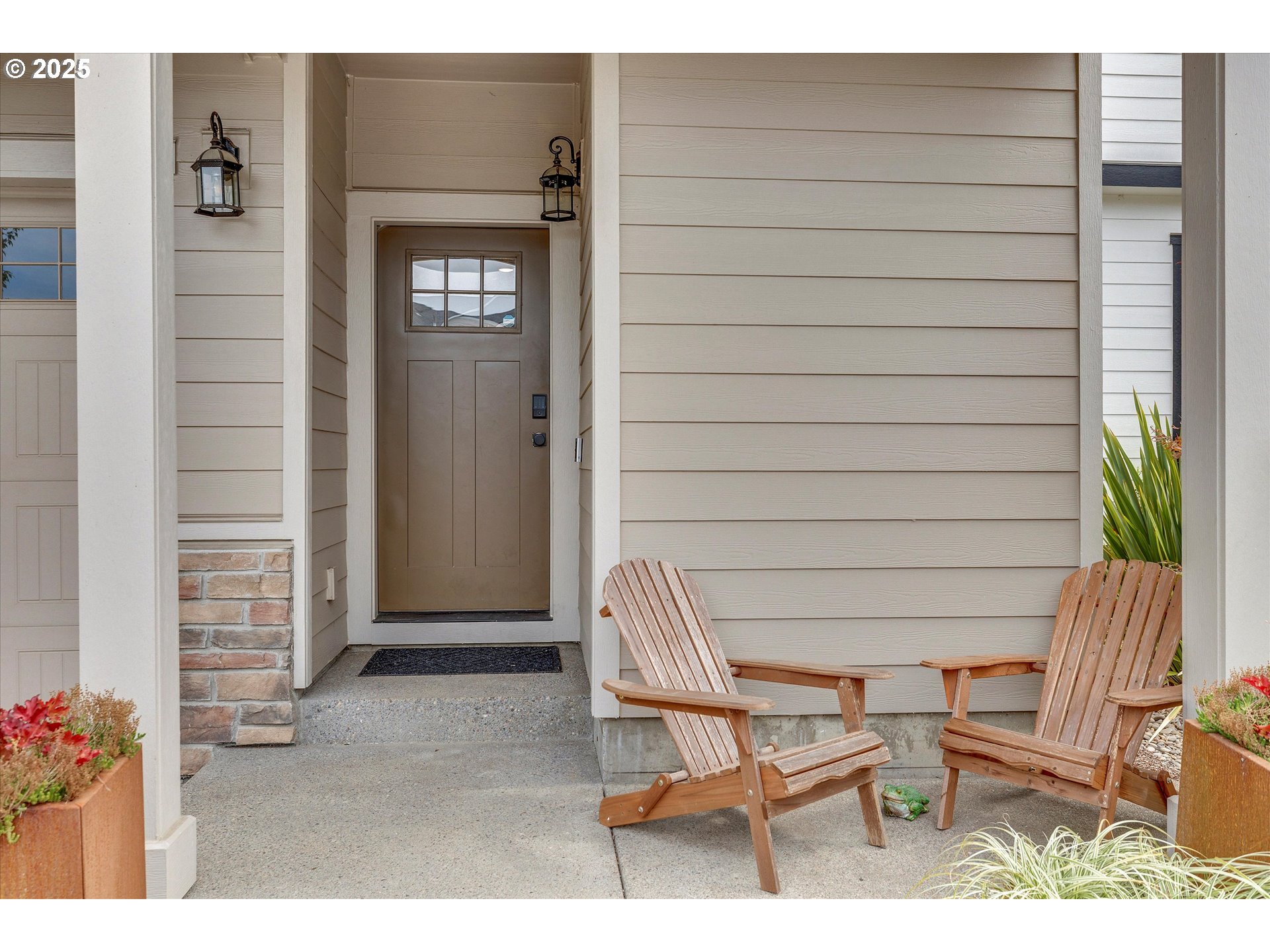 Carlton, Oregon 97111, United States, 5 Bedrooms Bedrooms, ,3 BathroomsBathrooms,Residential,Active,213892