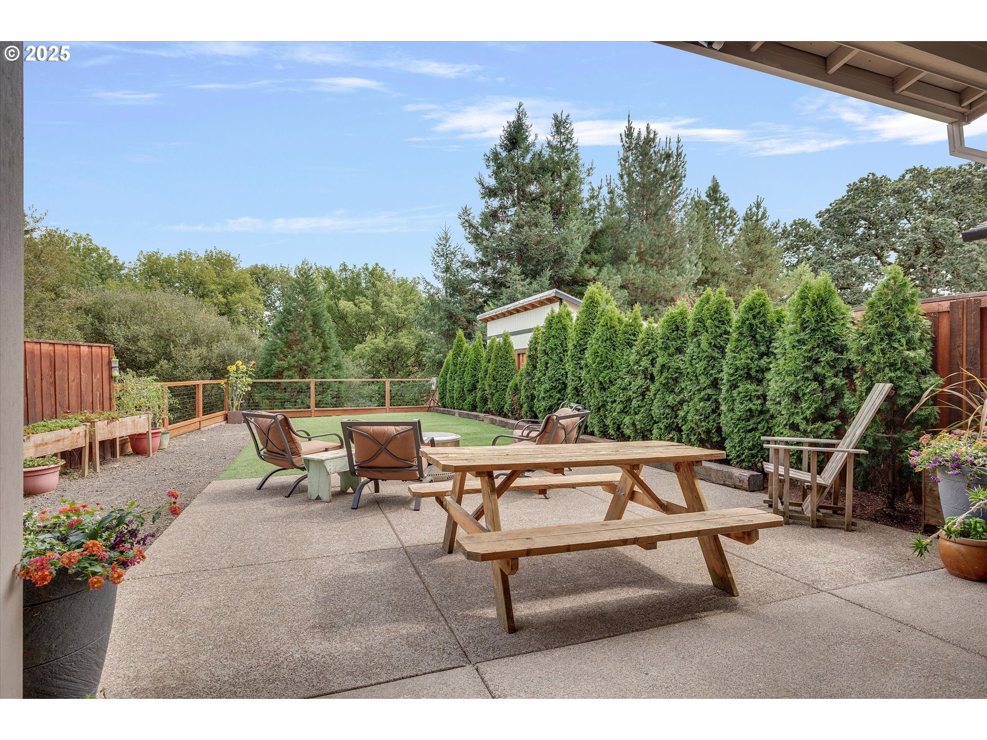 Carlton, Oregon 97111, United States, 5 Bedrooms Bedrooms, ,3 BathroomsBathrooms,Residential,Active,213892