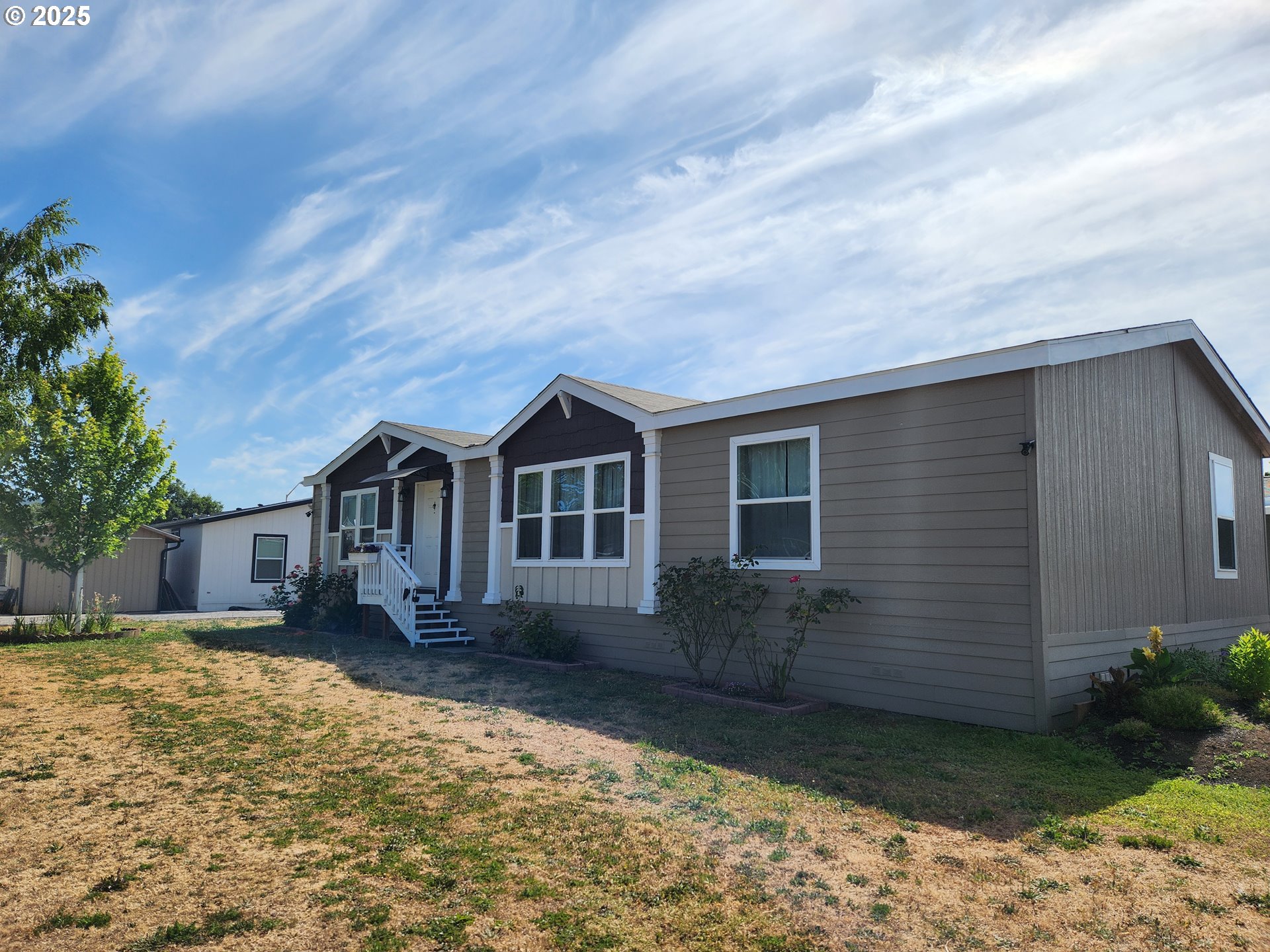 110 NW ANNE AVE