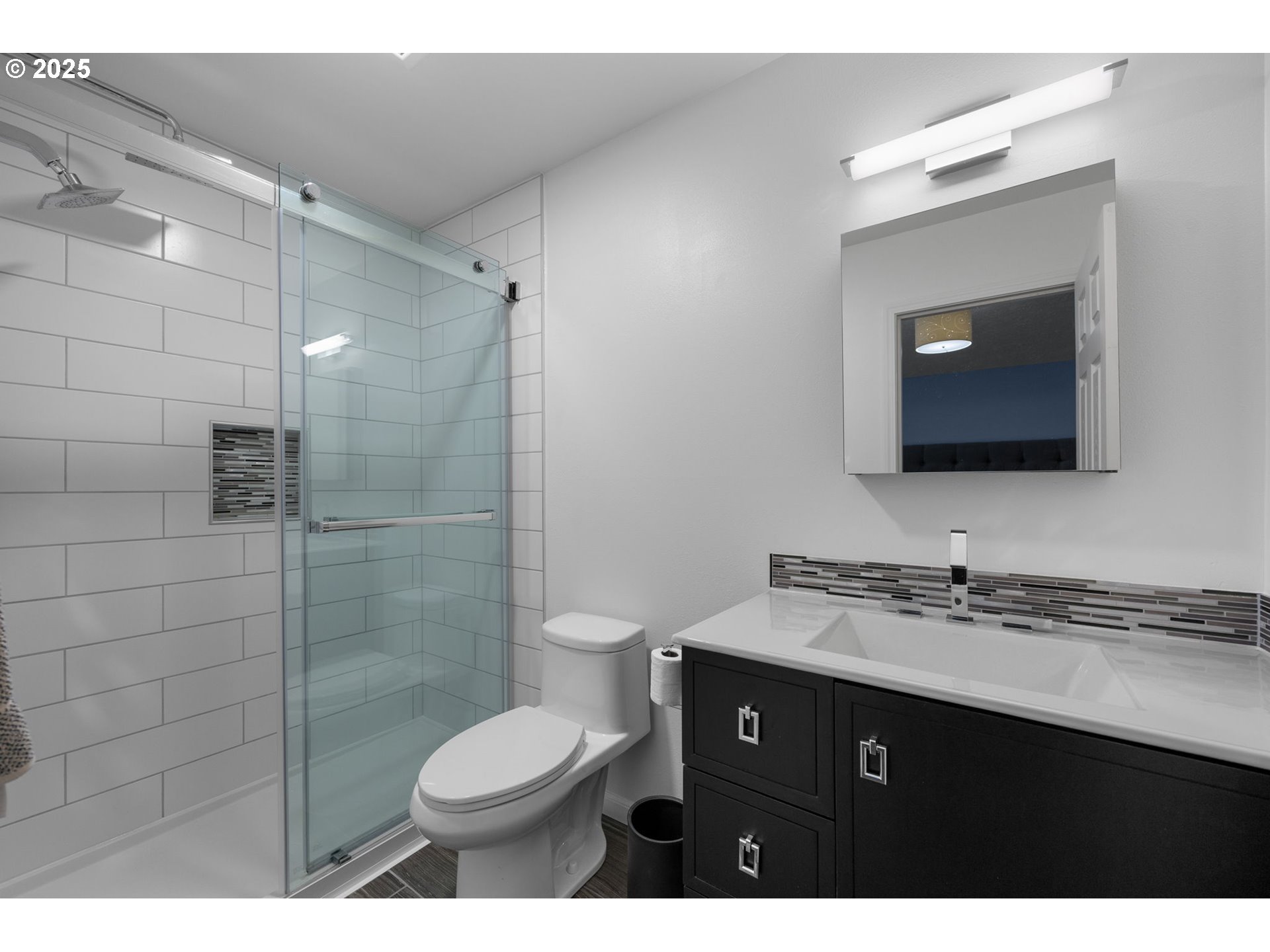 Fairview, Oregon 97024, United States, 3 Bedrooms Bedrooms, ,2 BathroomsBathrooms,Residential,Pending,79551