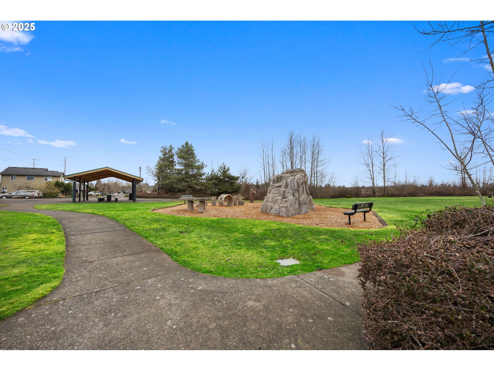 Fairview, Oregon 97024, United States, 3 Bedrooms Bedrooms, ,2 BathroomsBathrooms,Residential,Pending,79551