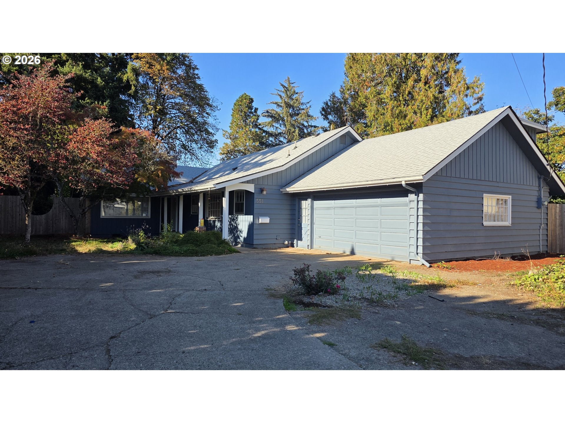 551 SHIRE CT