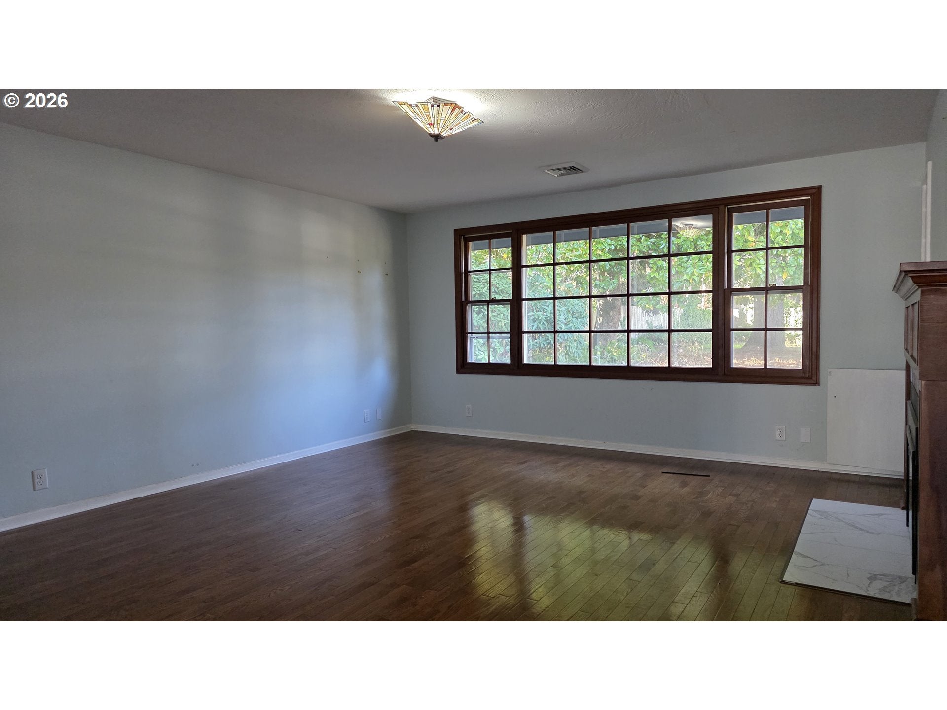 551 SHIRE CT