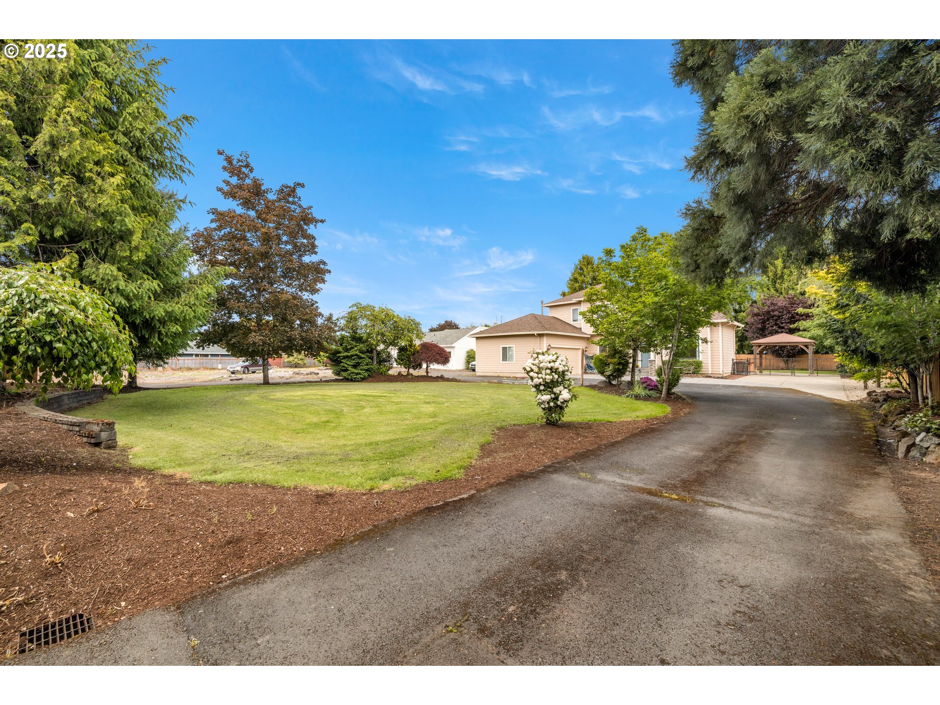 1670 NE JACKSON SCHOOL RD