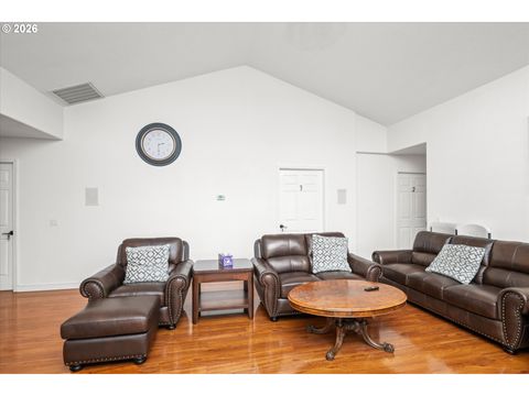 Tiny photo for 805 Queens Ave, Creswell, OR 97426 (MLS # 657652421)