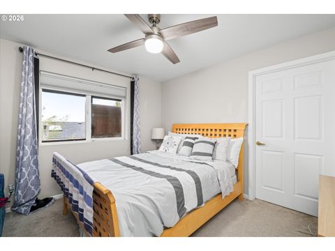 Tiny photo for 805 Queens Ave, Creswell, OR 97426 (MLS # 657652421)