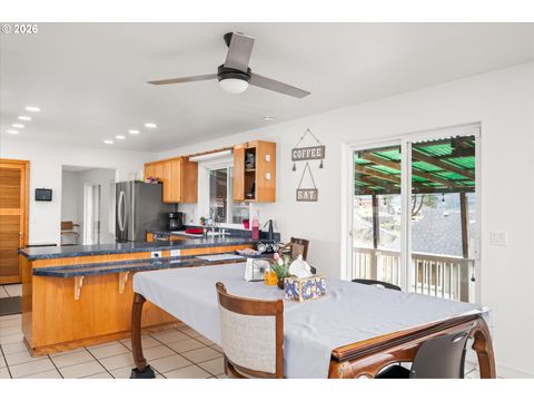 Tiny photo for 805 Queens Ave, Creswell, OR 97426 (MLS # 657652421)