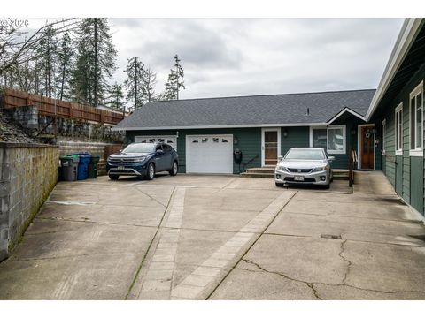 Tiny photo for 805 Queens Ave, Creswell, OR 97426 (MLS # 657652421)