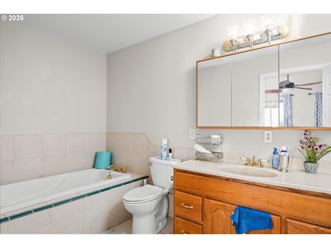 Tiny photo for 805 Queens Ave, Creswell, OR 97426 (MLS # 657652421)