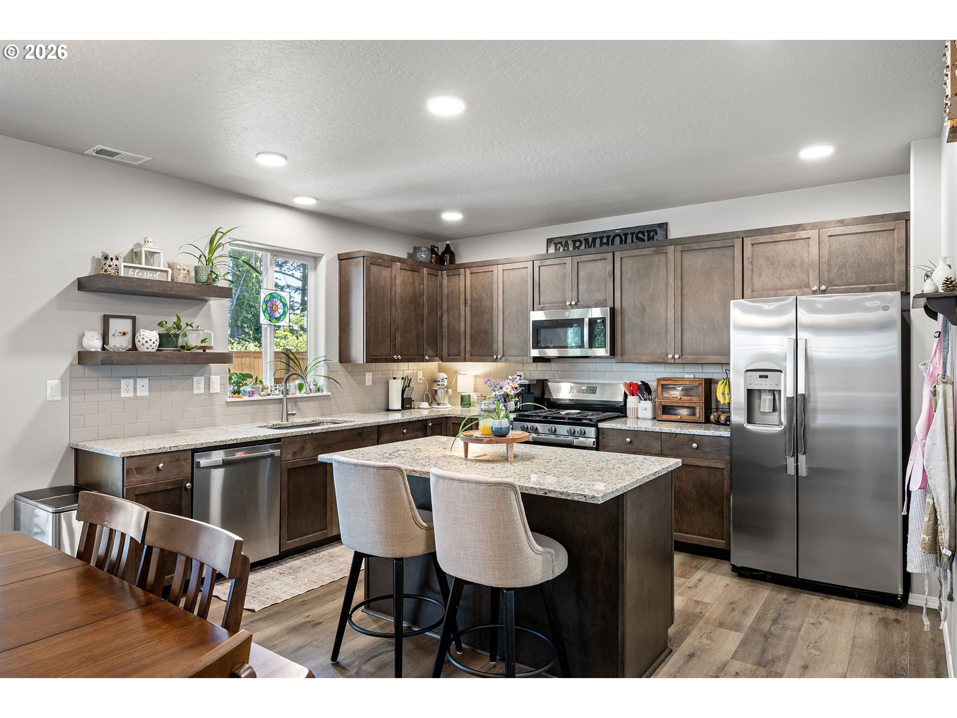 4994 CEDAR VIEW DR