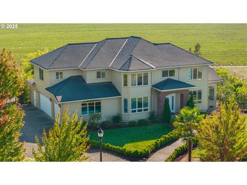 Photo of 2250 SW Homer Ross Loop, McMinnville, OR 97128 (MLS # 416955681)