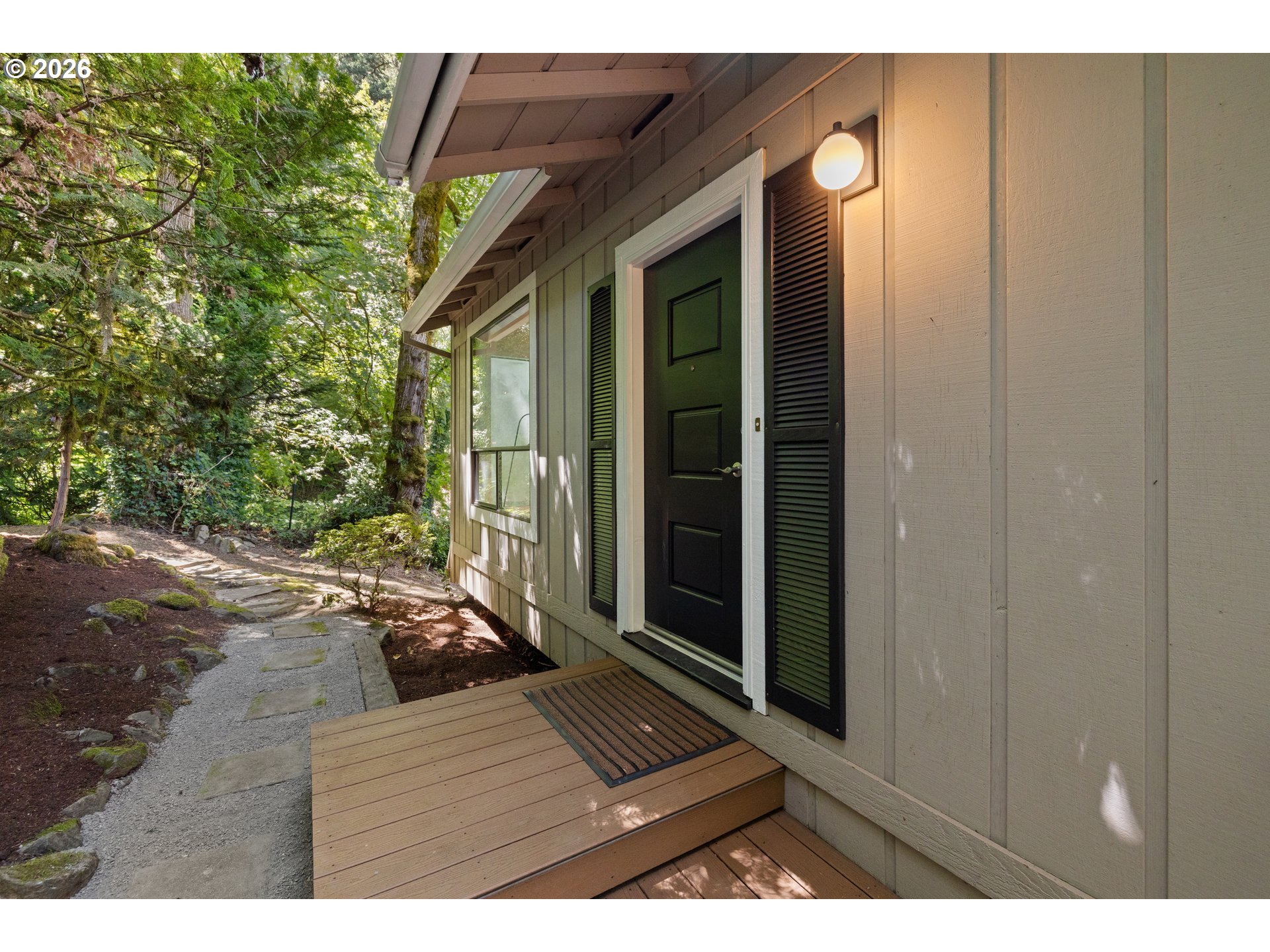 1180 OXFORD DR