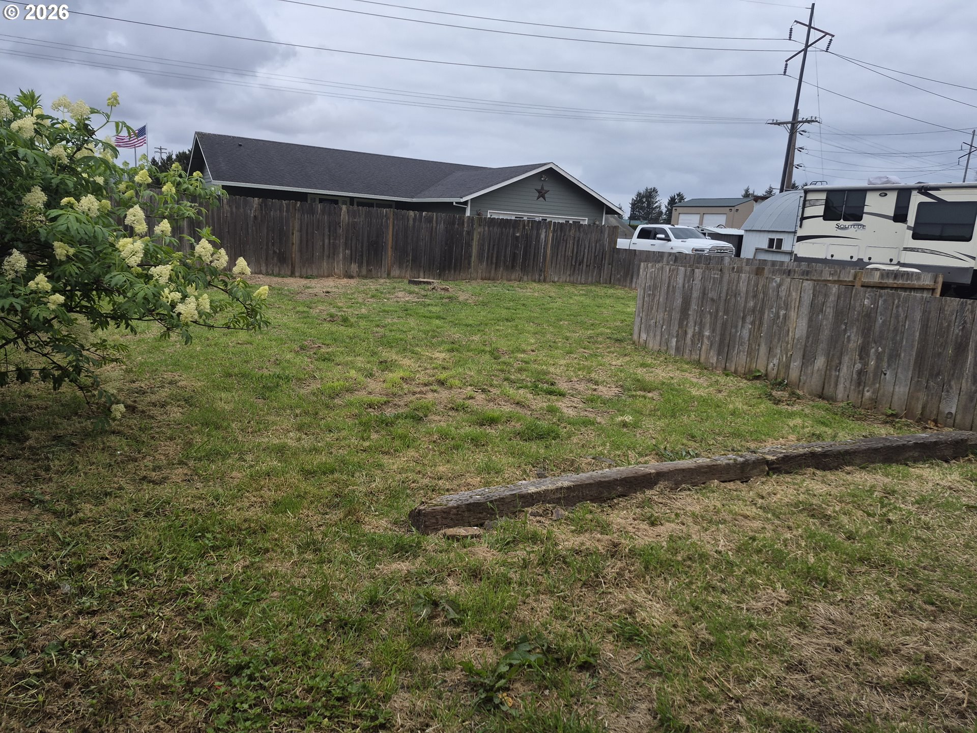 406 EVERGREEN DR