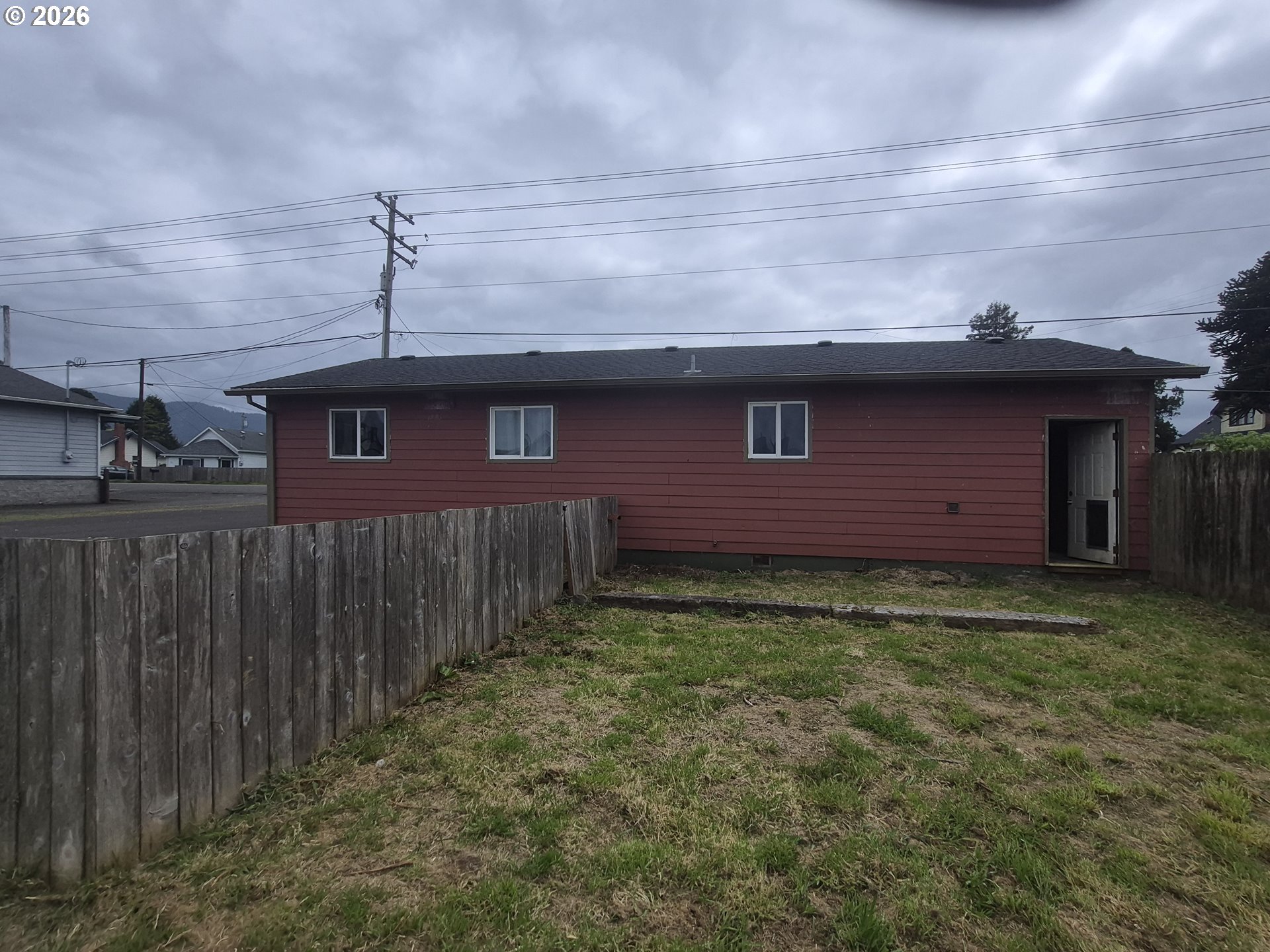 406 EVERGREEN DR