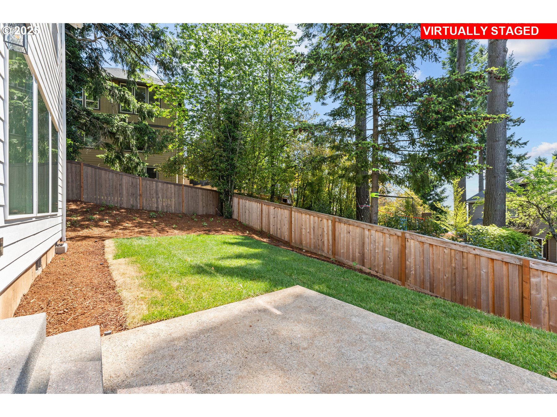2138 Eleanor RD
