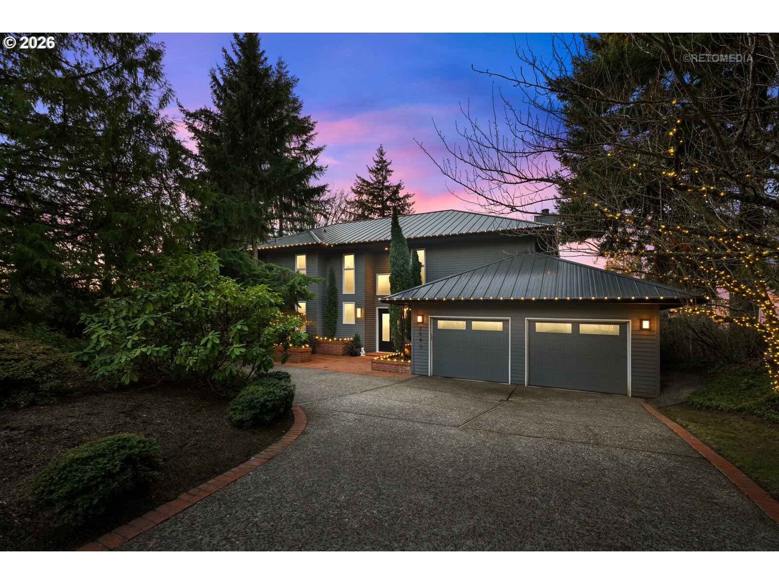 2543 PALISADES CREST DR