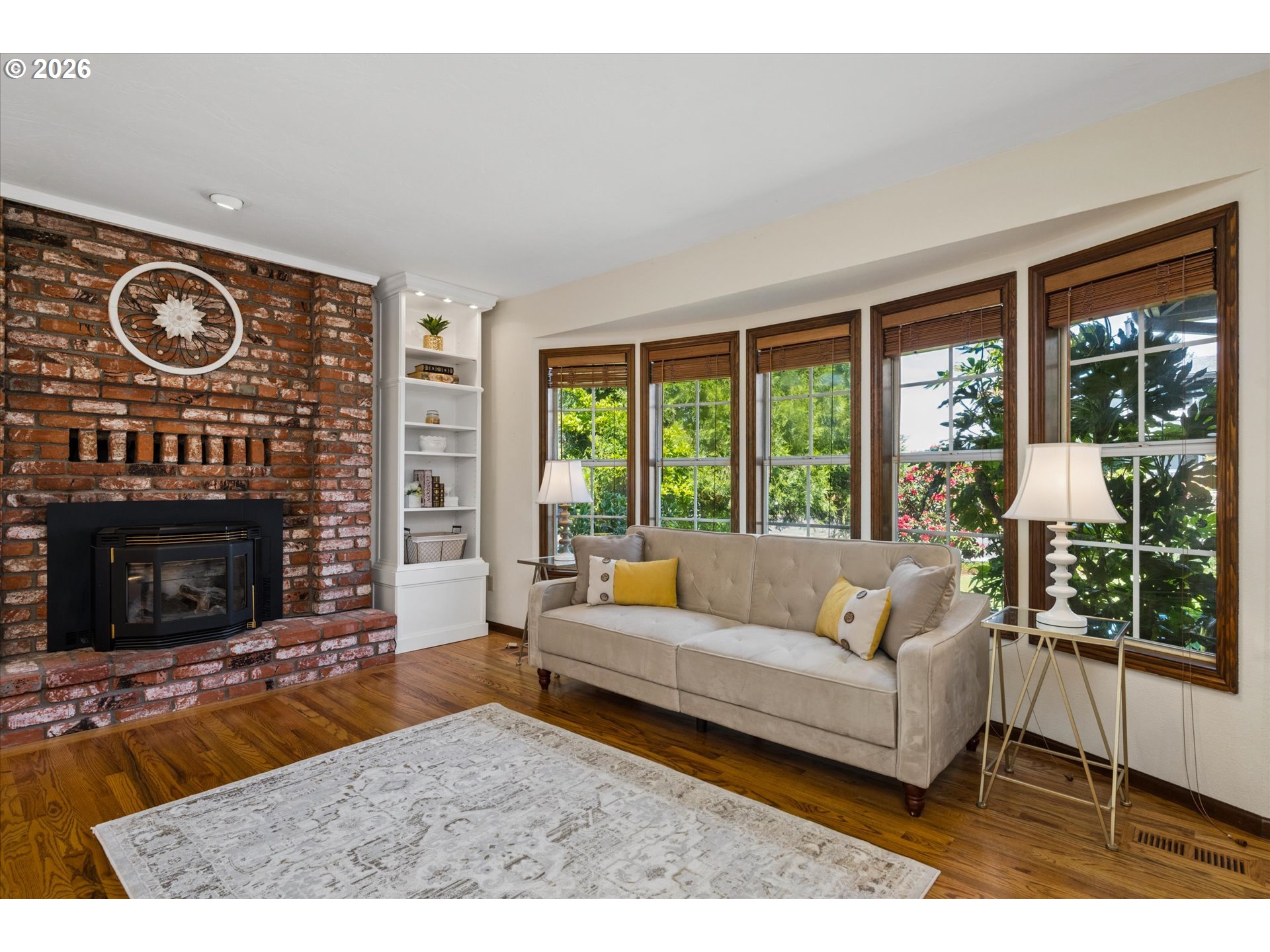 508 CASCADE DR