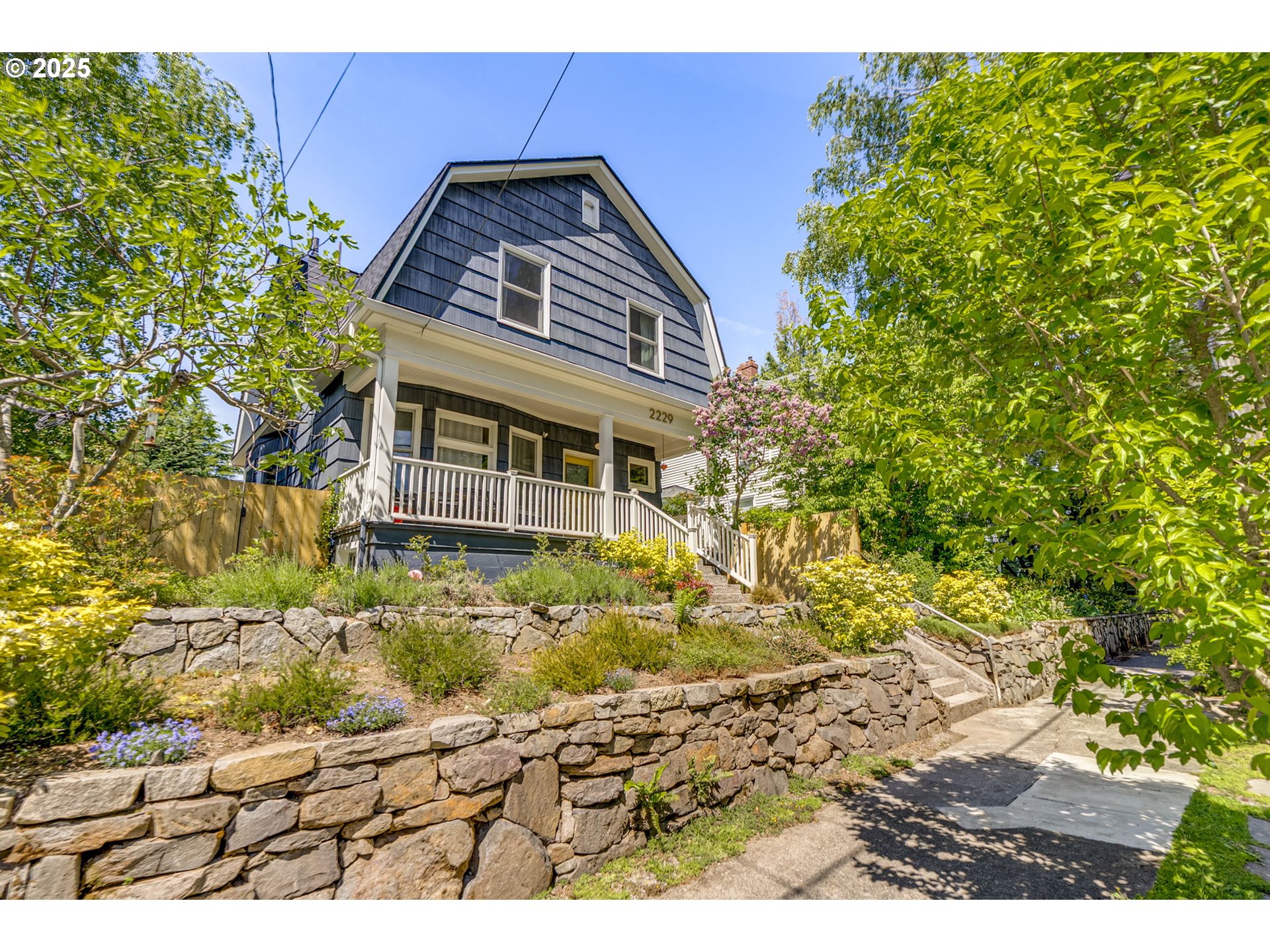 2229 NE 8TH AVE