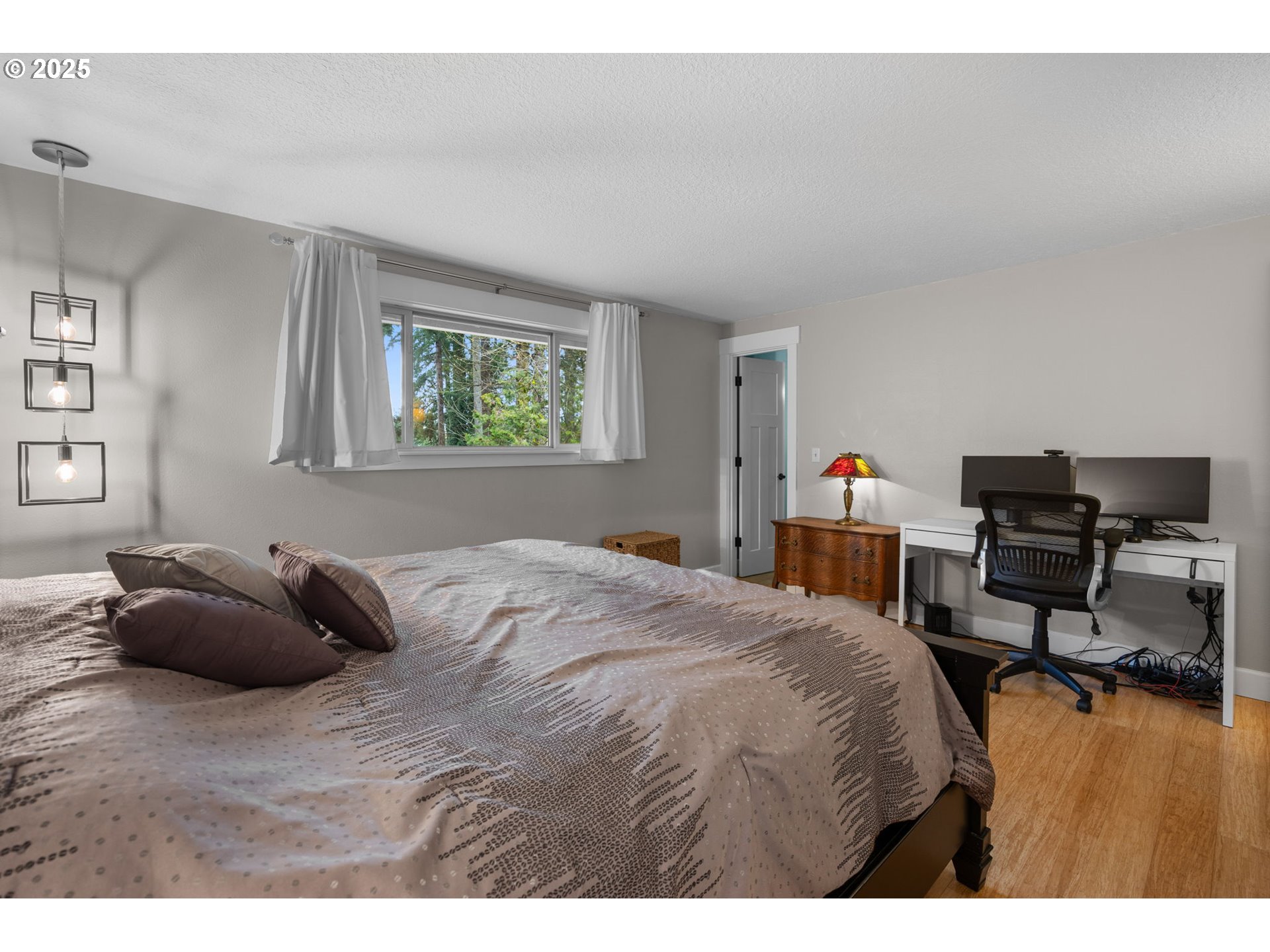 Gladstone, Oregon 97027, United States, 5 Bedrooms Bedrooms, ,3 BathroomsBathrooms,Residential,Active,97293