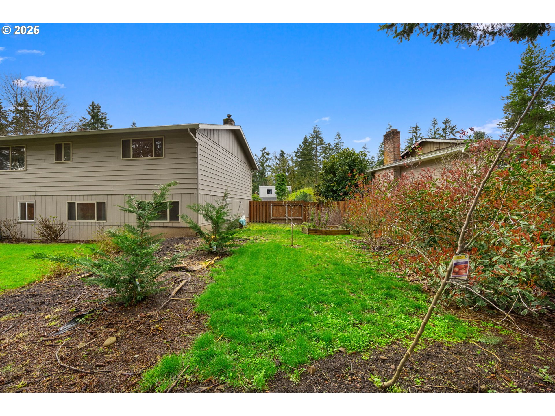 Gladstone, Oregon 97027, United States, 5 Bedrooms Bedrooms, ,3 BathroomsBathrooms,Residential,Active,97293