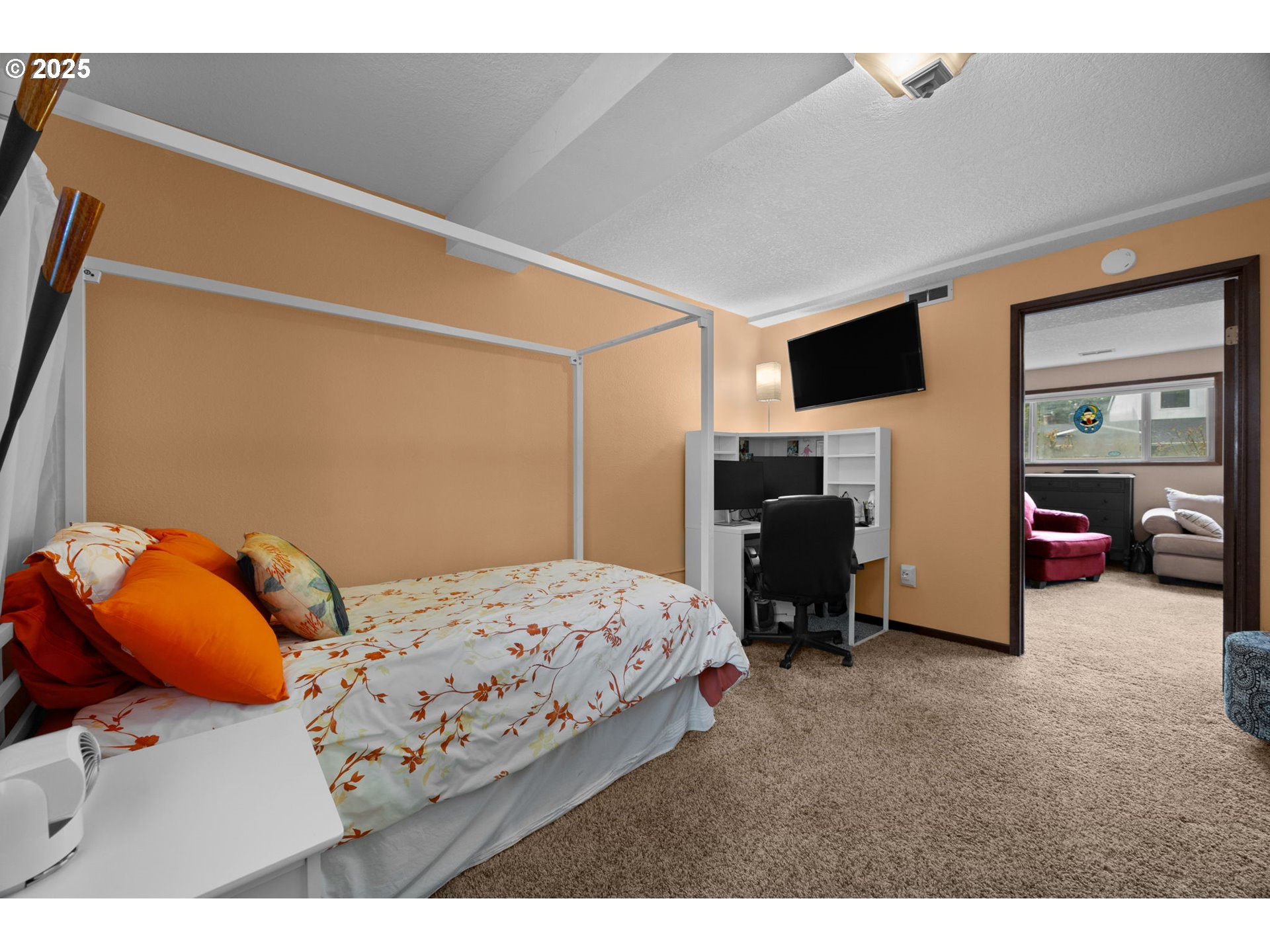 Gladstone, Oregon 97027, United States, 5 Bedrooms Bedrooms, ,3 BathroomsBathrooms,Residential,Active,97293